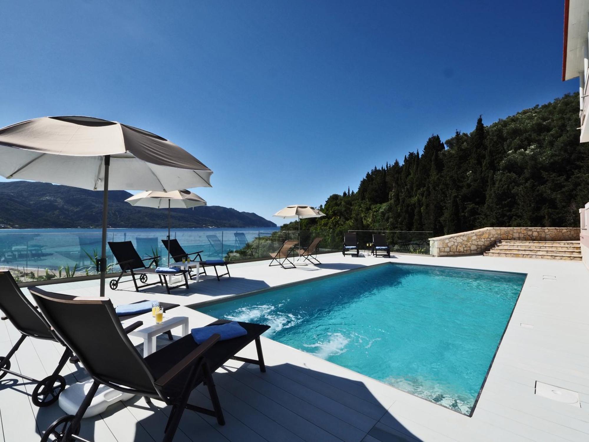 Villa Euphoria Apts Afión Eksteriør bilde