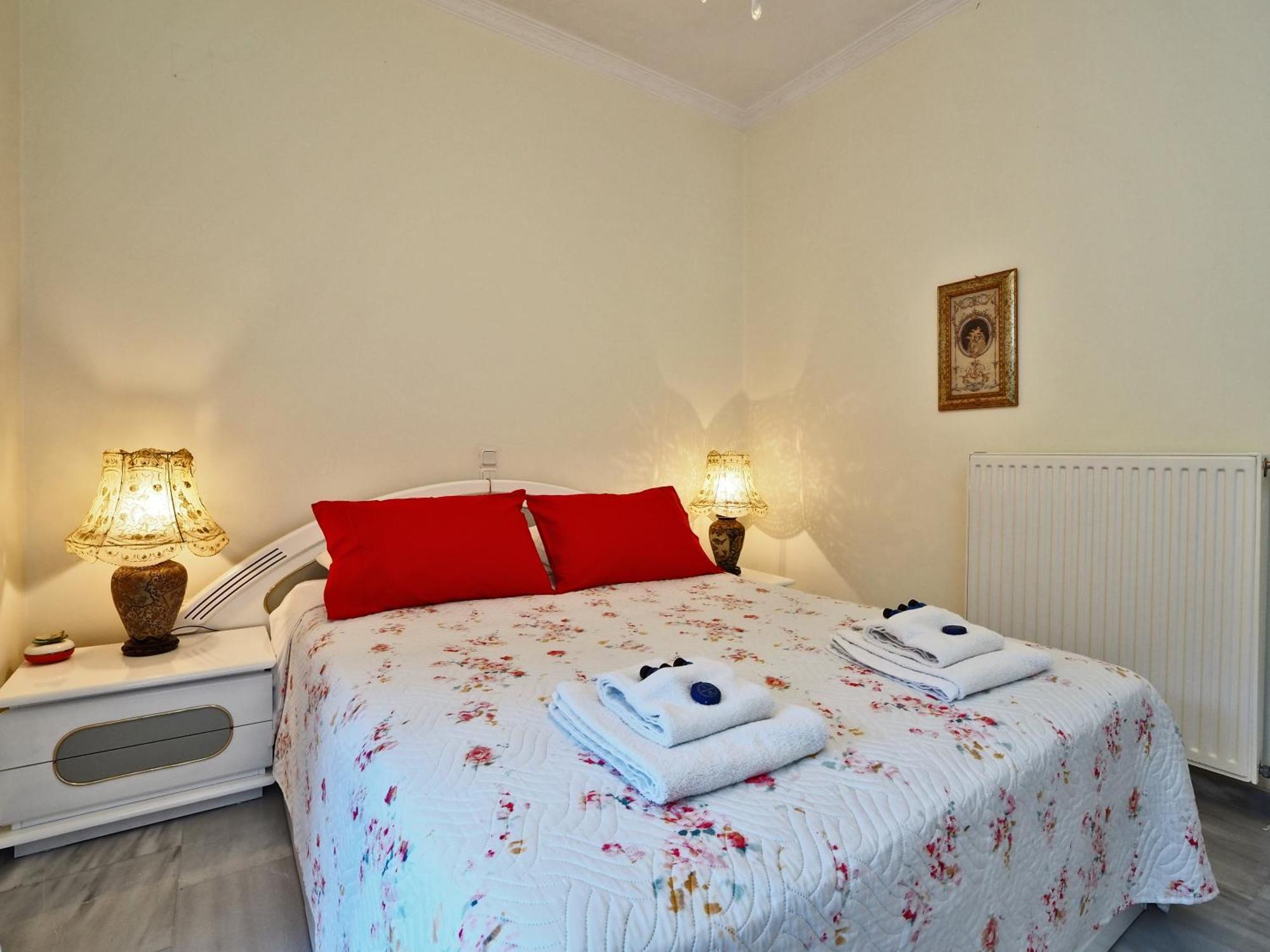 Villa Euphoria Apts Afión Eksteriør bilde