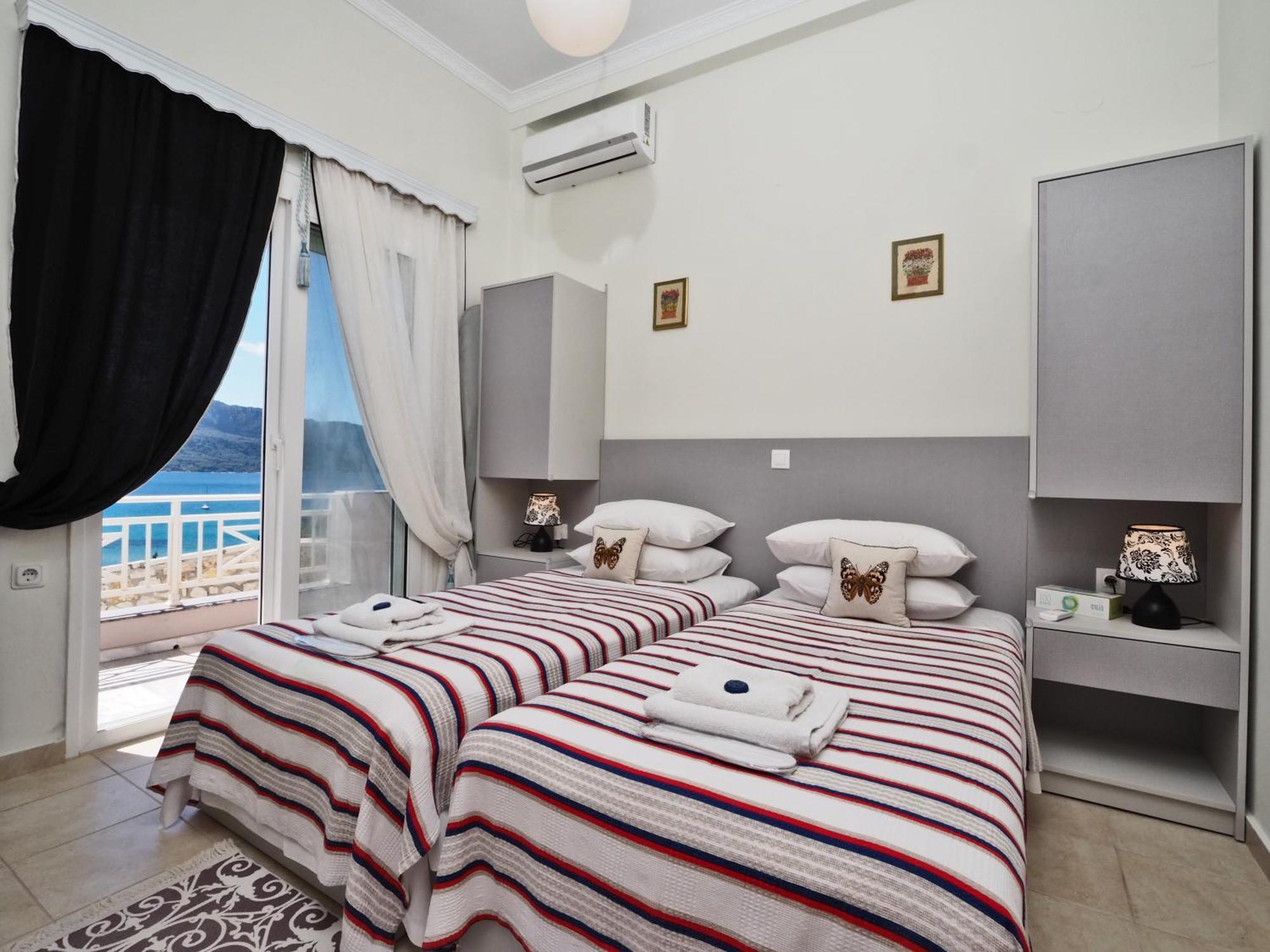 Villa Euphoria Apts Afión Eksteriør bilde